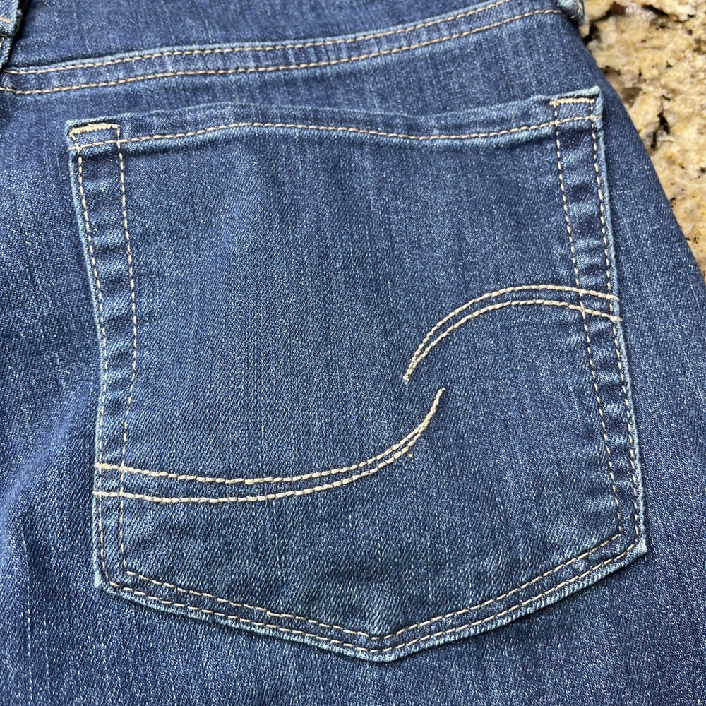 Size 29 Signature Levi Strauss Mid Rise Capri Women’s Denim Jeans Blue NO TAGS - Picture 10 of 12